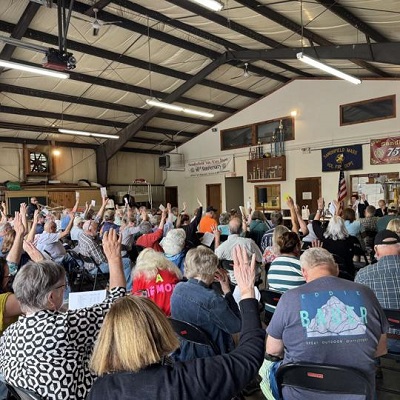 image of the sandisfield annual town meeting.