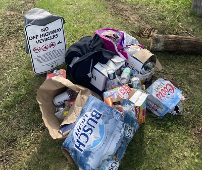 image of trash on the ground.