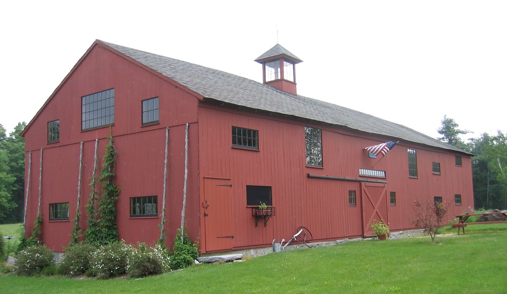 image of the blanchere barn in 2011.