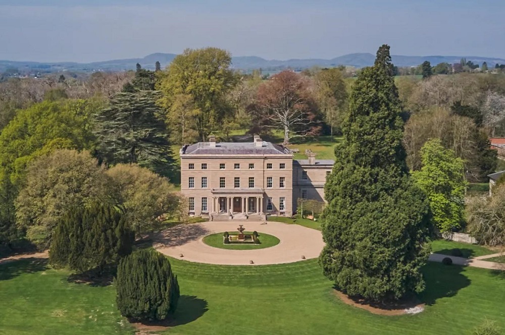 image of the the ancestral home of the Sandys family.