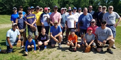 image of a baseball team.
