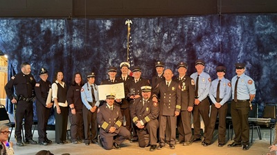 image of the sandisfield fire acadamy graduates.