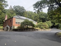 image of the town hall driveway.