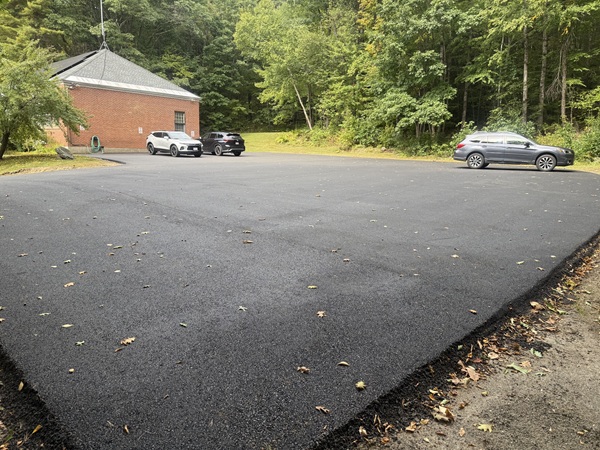 image of the town hall driveway.